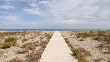 Una playa cerca