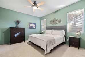 3 bedrooms, iron/ironing board, travel cot, WiFi - Foothills Family Summer Stay | w/ Pool & Hot Tub (Tucson)