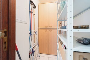 Interior - 2 bedroom accommodation in Oostduinkerke (Oostduinkerke)