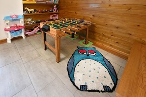 Spielezimmer