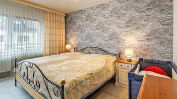 4 Schlafzimmer, Bügeleisen/Bügelbrett, WLAN, Bettwäsche