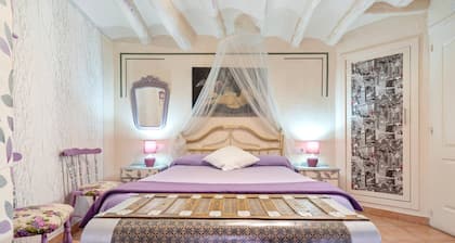 Apartment 'El Capricho De Alcorisa' with Wi-Fi for 8 Guests