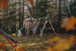 Children’s area - Chalet Jack (Saint-Zã©Non)