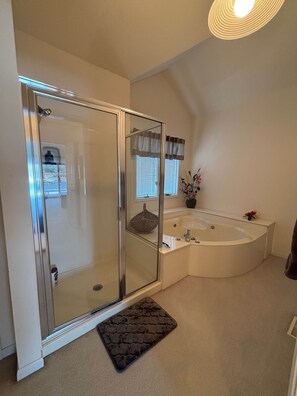Bathroom - Your Perfect LOZ Getaway! (Pawhuska Township)