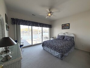 5 bedrooms, WiFi - Your Perfect LOZ Getaway! (Pawhuska Township)