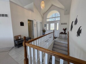 Interior - Your Perfect LOZ Getaway! (Pawhuska Township)