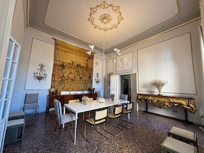 Dining - Vrbo Property (Lucca)