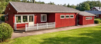Central house with AC near the beach