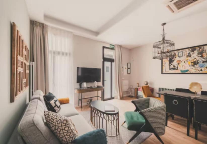 Your Peaceful Luxury Stay In The Heart Of Madrid - Madrid