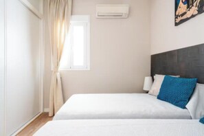 Room - Your Peaceful Luxury Stay in the Heart of Madrid (Madrid)