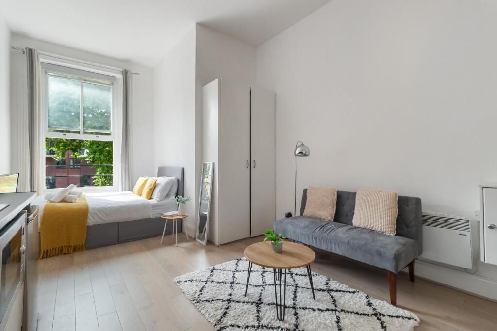 Standard Studio | Iron/ironing board, free WiFi