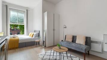 Standard Studio | Iron/ironing board, free WiFi