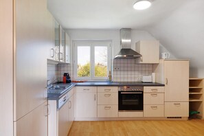 Private kitchen - Apartment 'Panoramablick' with Mountain View and Balcony (Lustenau)