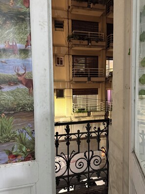 Interior - Room in a shared house (Caba)