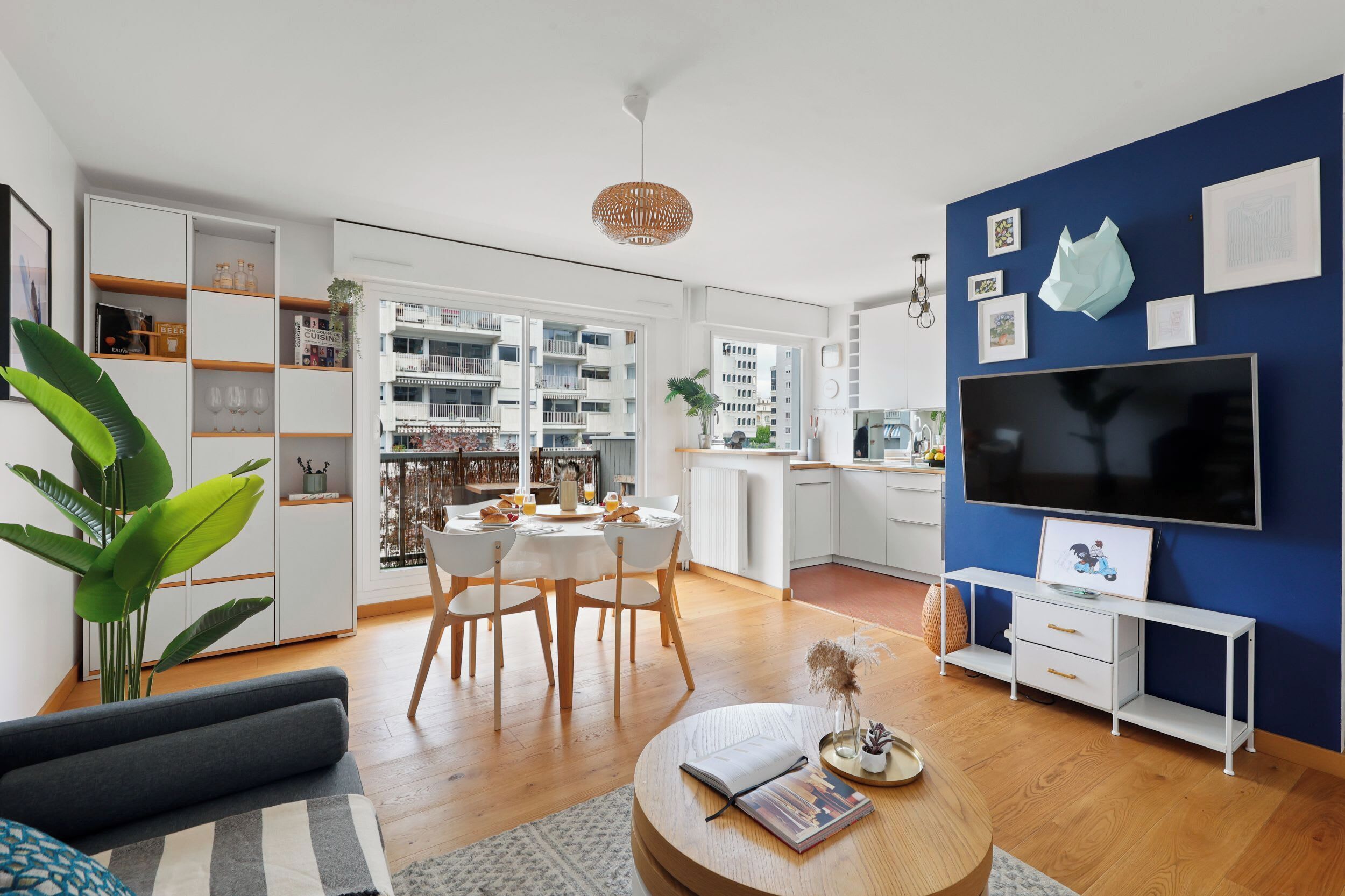 TV connectée, espaces bureaux