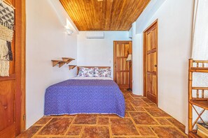 4 habitaciones, tabla de planchar con plancha y wifi gratis 