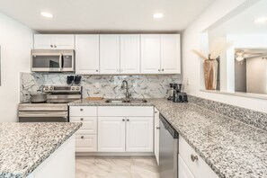 Private kitchen - Noel Real Estate - Naples (Naples)