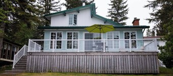 Remi Lake Escape. A four season lake front cottage.