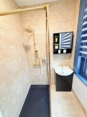 Dusche, Haartrockner, Seife