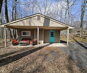 Exterior - Charming Pocono Bungalow with Firepit, Grill, Outdoor seating, Walk to Lake (Pocono Lake)