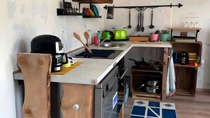 Private kitchen - Patchwork Apartment for 4 People (50 m²) in Alt Reddevitz (Mönchgut)