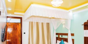Standard Single Room | Desk, laptop workspace, free WiFi - The Grand Brystal Hotel (Busia)