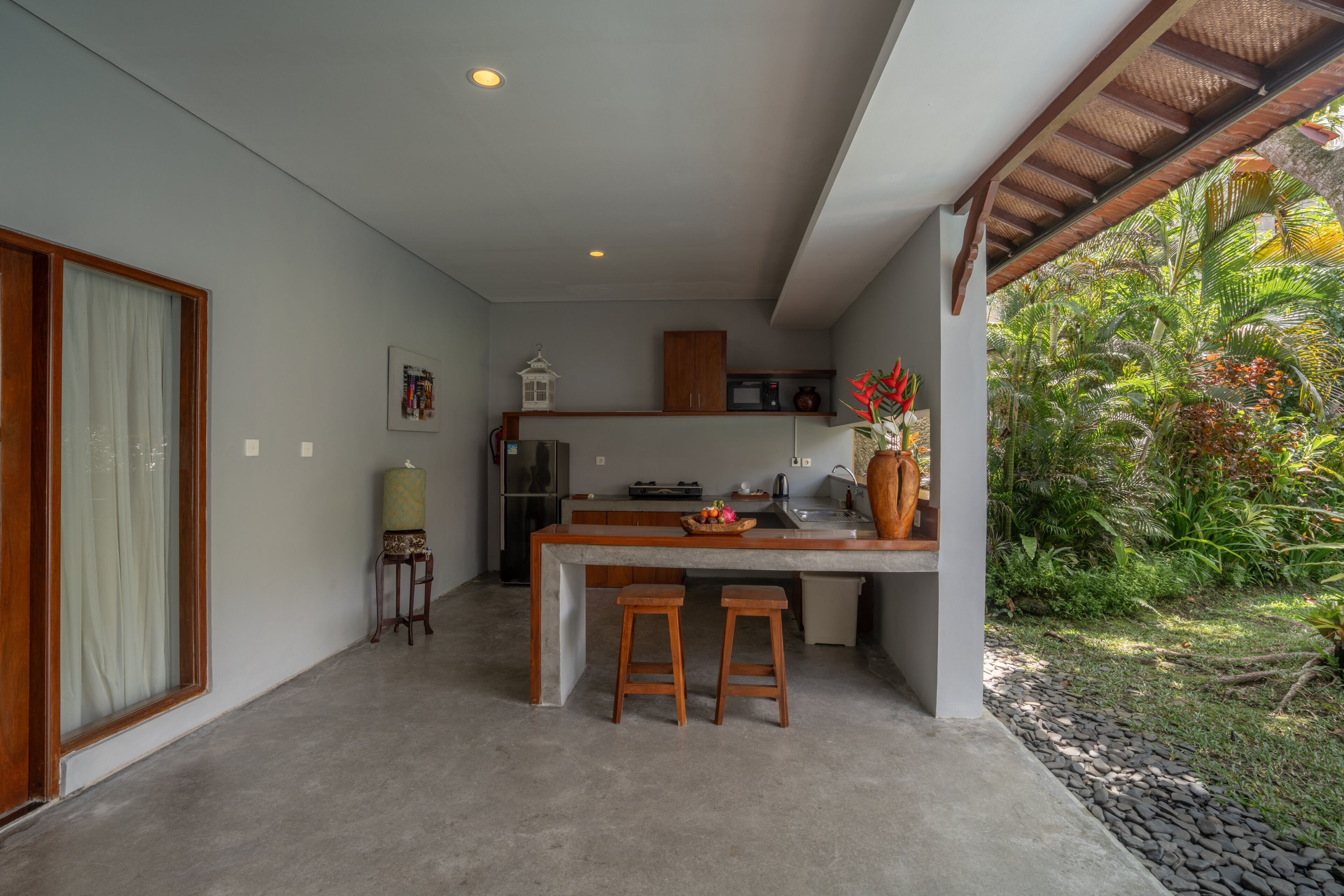 One Bedroom Rose | 私人厨房 | 冰箱、微波炉、炉灶、茶具/咖啡用具