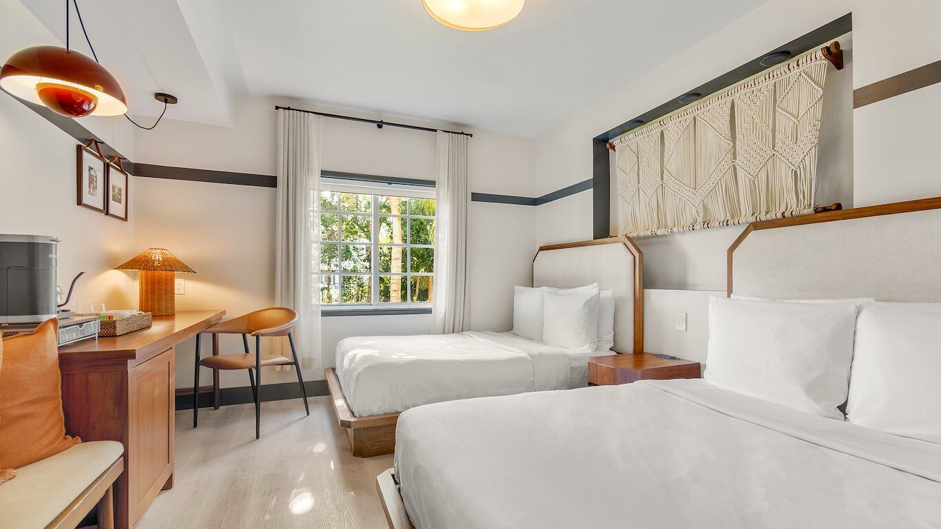 1 bedroom, iron/ironing board, WiFi (free), bed sheets
