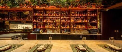 Bar (en la propiedad)