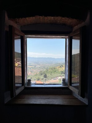 Interior - Historic house near Florence (Tobbiana)