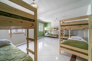 Eenvoudige slaapzaal