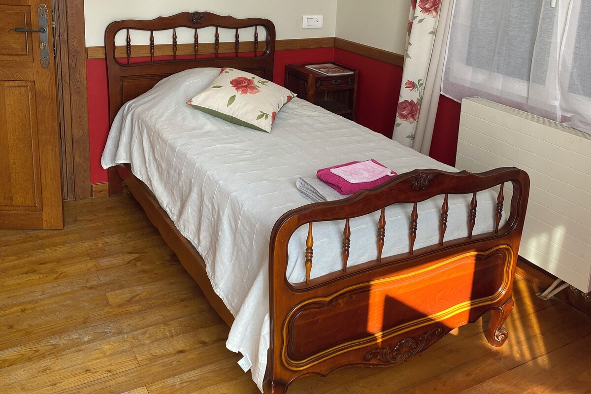 Chambre le Lys | Premium bedding, free WiFi