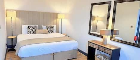 1 habitación, wifi y ropa de cama
