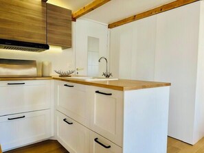 Interior - Studio with Lantern Tower view near beach (La Rochelle)