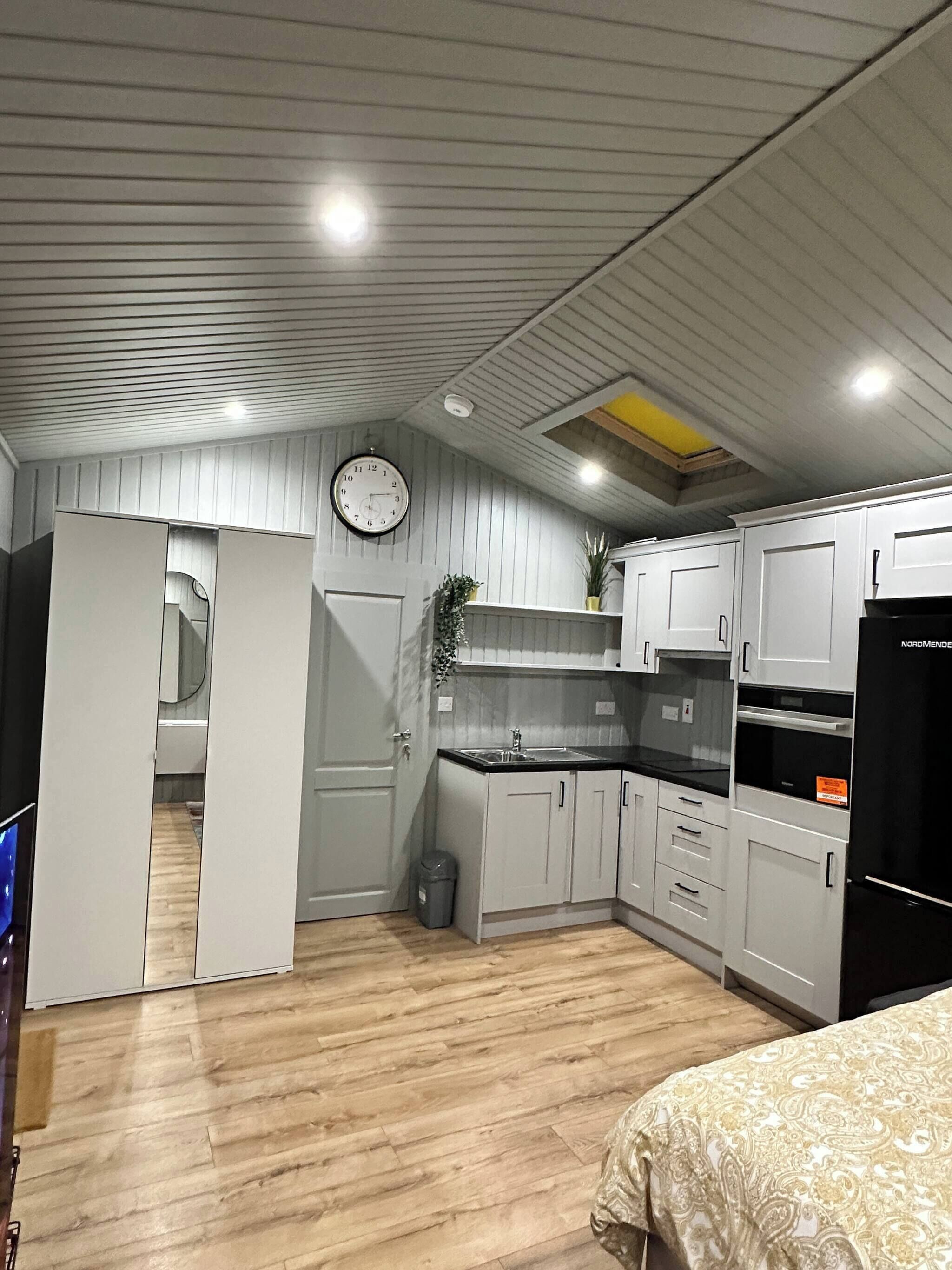 Cabin, 1 Bedroom | Interior