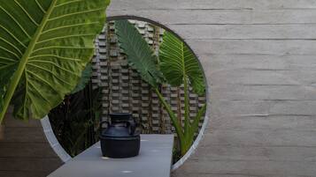 Phòng Suite Deluxe, sân hiên, quang cảnh vườn