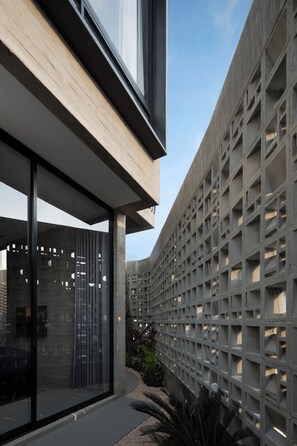 Deluxe Suite, Patio, Garden View