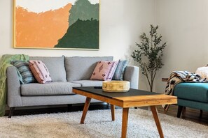 Living area - 3 bedroom Lake Fork Water Front boat Dock Near to public Boat ramp (Quitman)