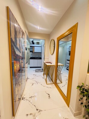 Interior - Spacious 3-bedroom apartment in pleasant Cairo with AC (Cairo Governorate)