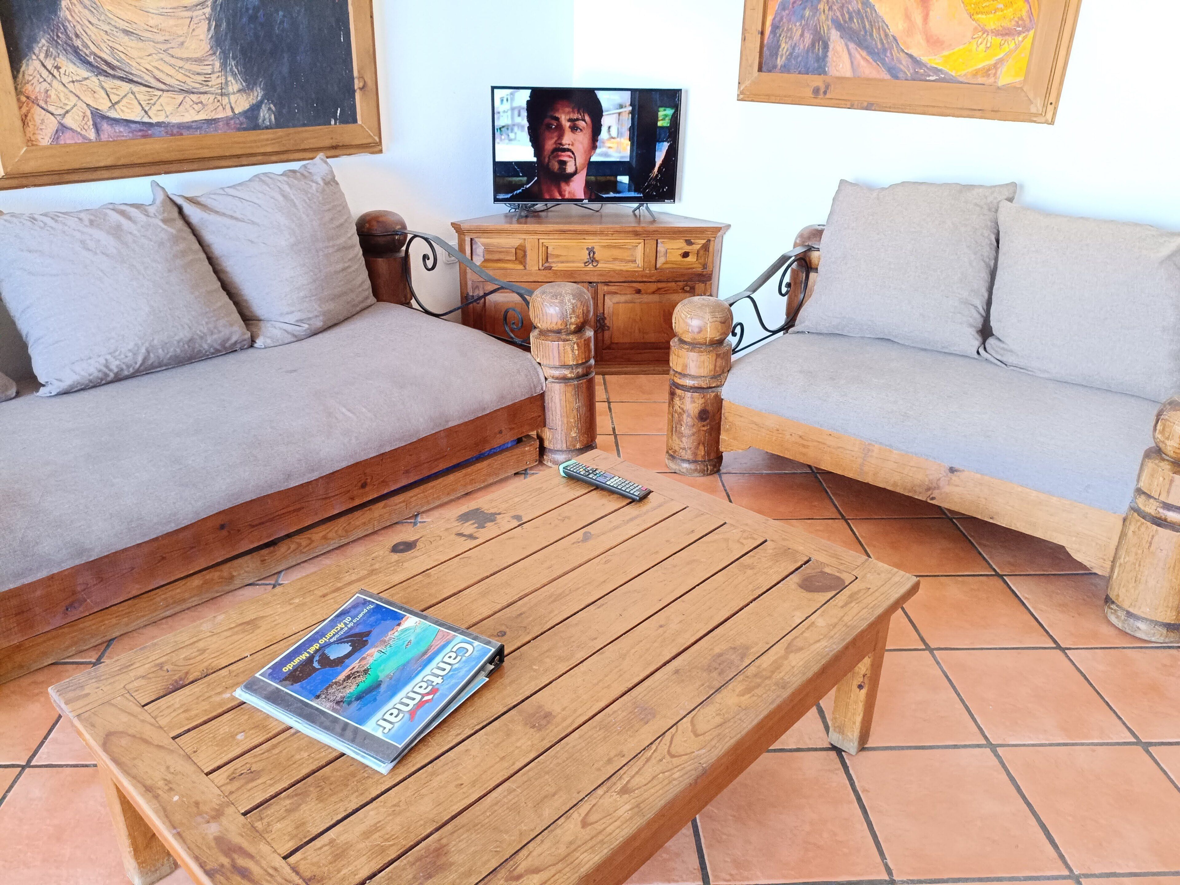 Standard Apartment, Beachside | Living area