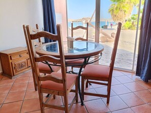 Dining - Cantamar Condominios (Pichilingue)