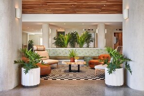 Lobby - Wayfinder Waikiki | King | Design Hotel, Poolside Bar, Surf Lessons | 2 Units (Honolulu County)