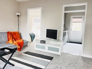 Apartment | 1 bedroom, Internet - Amber 1BR Apart 14 min Walk to Tattersalls (Newmarket)