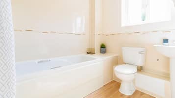 Casa, para fumadores | 4 habitaciones
