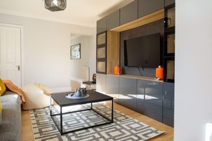 House - Riverside GEM 6BR With River View NR City Centre (Cambridge)