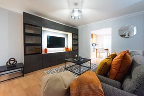 House - Riverside GEM 6BR With River View NR City Centre (Cambridge)