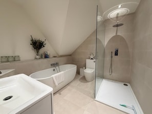 Casa, para fumantes | 3 quartos
