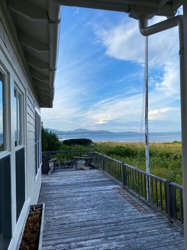 Bunkers Cove Cottage