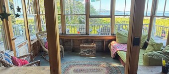 Bunkers Cove Cottage