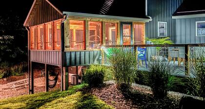 Hocking Hills - Family Fun-Pickleball-Hot Tub-Near Hiking Trails-Karaoke -Games
